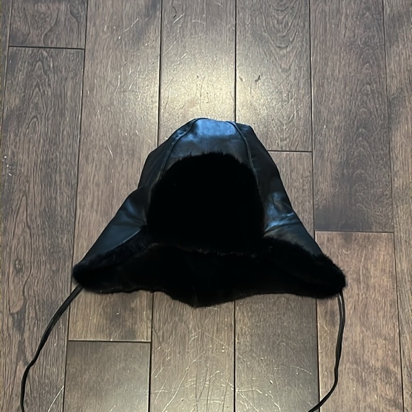 NEW black mink leather trapper hat, lined with real ethical fur - Picture 5 of 10